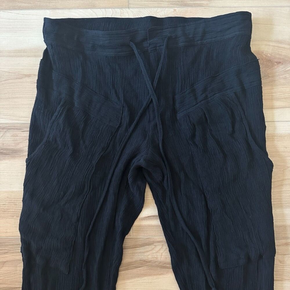 The Odells Black Cypress Crinkle Relaxed Fit Sheer Lightweight Pants Size Medium - Picture 2 of 6